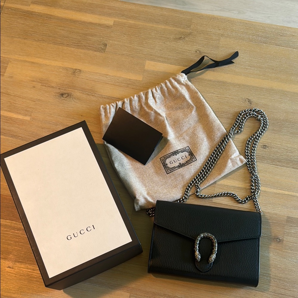 Gucci Dionysus Mini wallet on chain in black